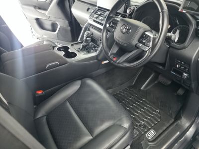 996